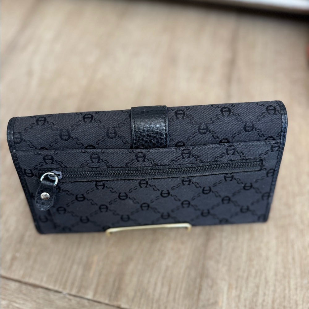 Etienne Aigner wallet - Picture 13 of 14